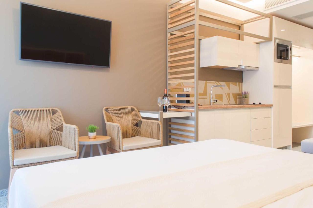 Eco Green Residences & Suites Тороні Екстер'єр фото